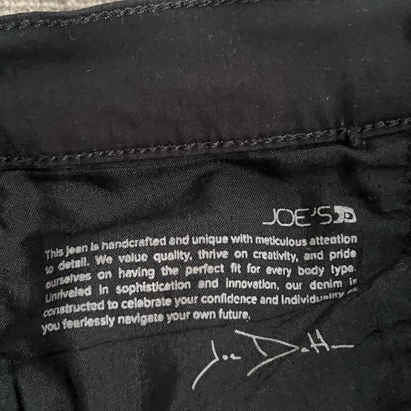 JOE'S- THE CHARLIE coated high rise skinny ankle pant. Size 25 in black - Picture 9 of 9